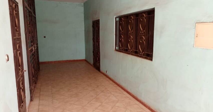 Appartement de 3 chambres à louer à Niamakoro Cité Unicef