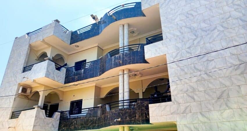 Appartement non meublé de 2 chambres à louer L'aci 2000